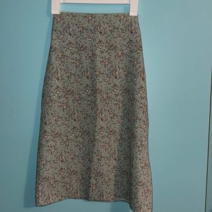 Super cute midi Brandy Melville Skirt!